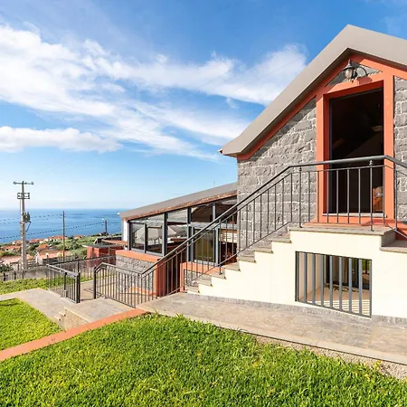 A Cabana Ponta do Sol (Madeira)